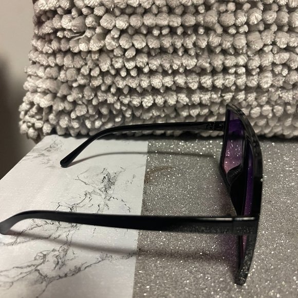 oversized sunglasses - Picture 3 of 13